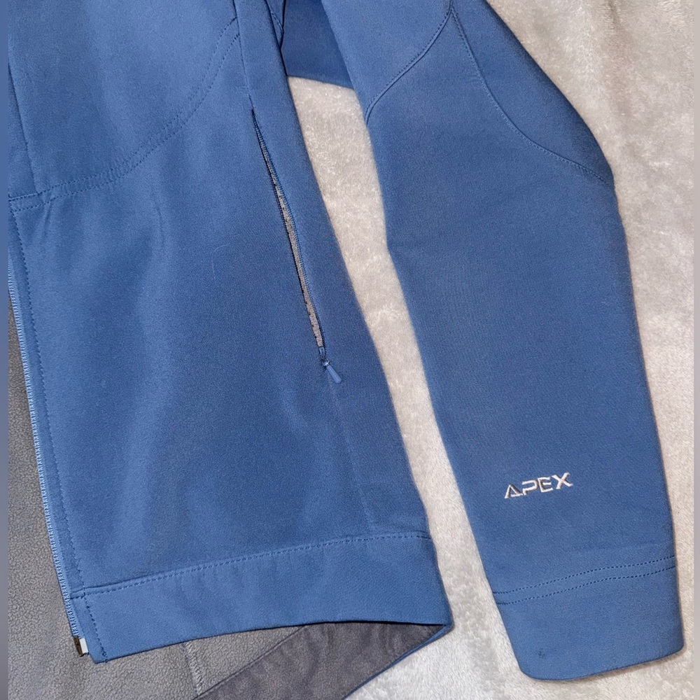 North Face Jacket - Picture 2 of 6